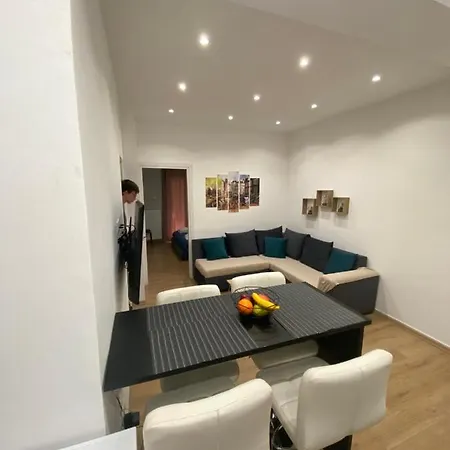Cozy 1 *